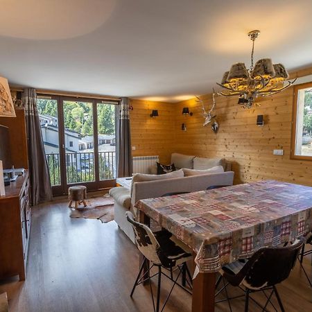 レ・ザングルLe Repaire Du Cerf - Triplex Avec Balconアパートメント エクステリア 写真